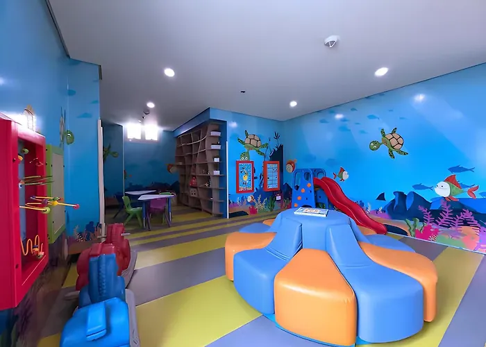 Playful 1br With Magnificant Bayview Garden View Near Okada Solaire Aiports With Free Parking